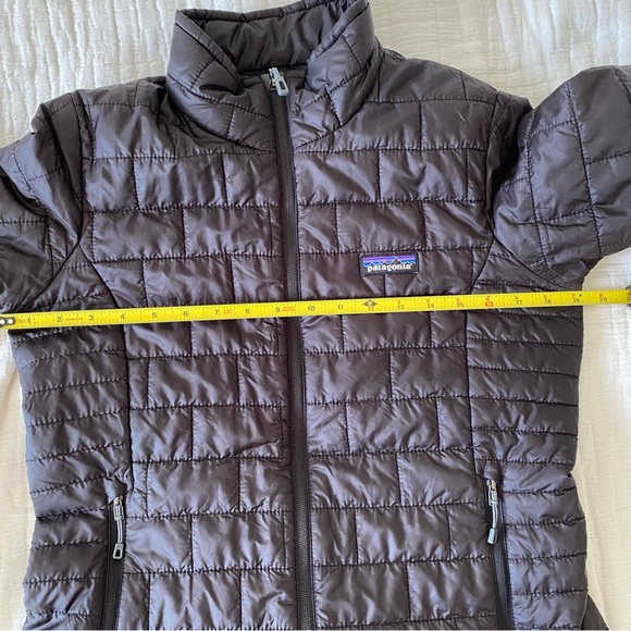 Patagonia Women's Nano Puff Insulated Jacket Black size Small - Picture 10 of 11